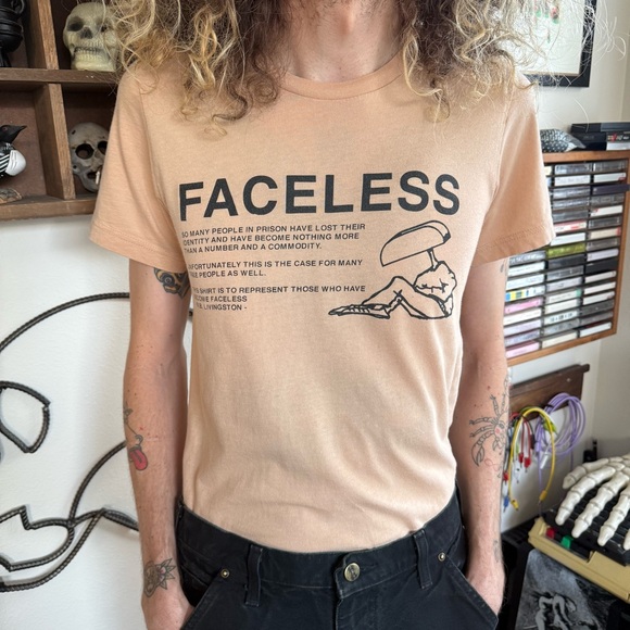 Faceless Prison Art Tan Short Sleeve Graphic Tee ~ Size Small - Picture 1 of 7